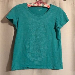 Laura Scott petite Medium size embroidered t-shirt with cap sleeve